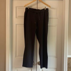 Lululemon On the Fly full length pant charcoal